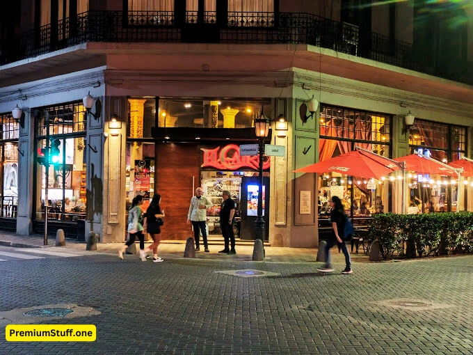 El cairo restaurant in  rosario where Lionel Messi was born