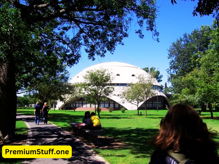 Planetarium in Parque Urquiza